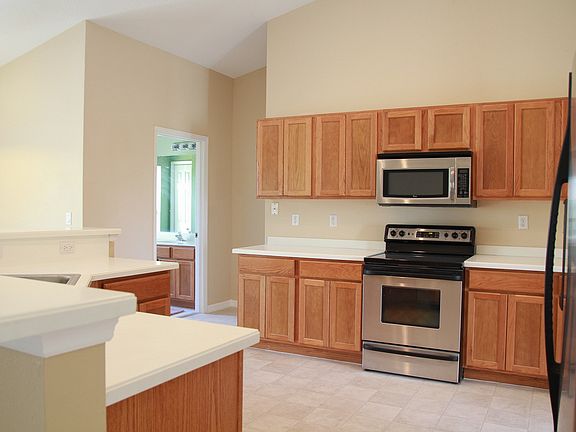 5th image of 1011 SW Jericho Ave