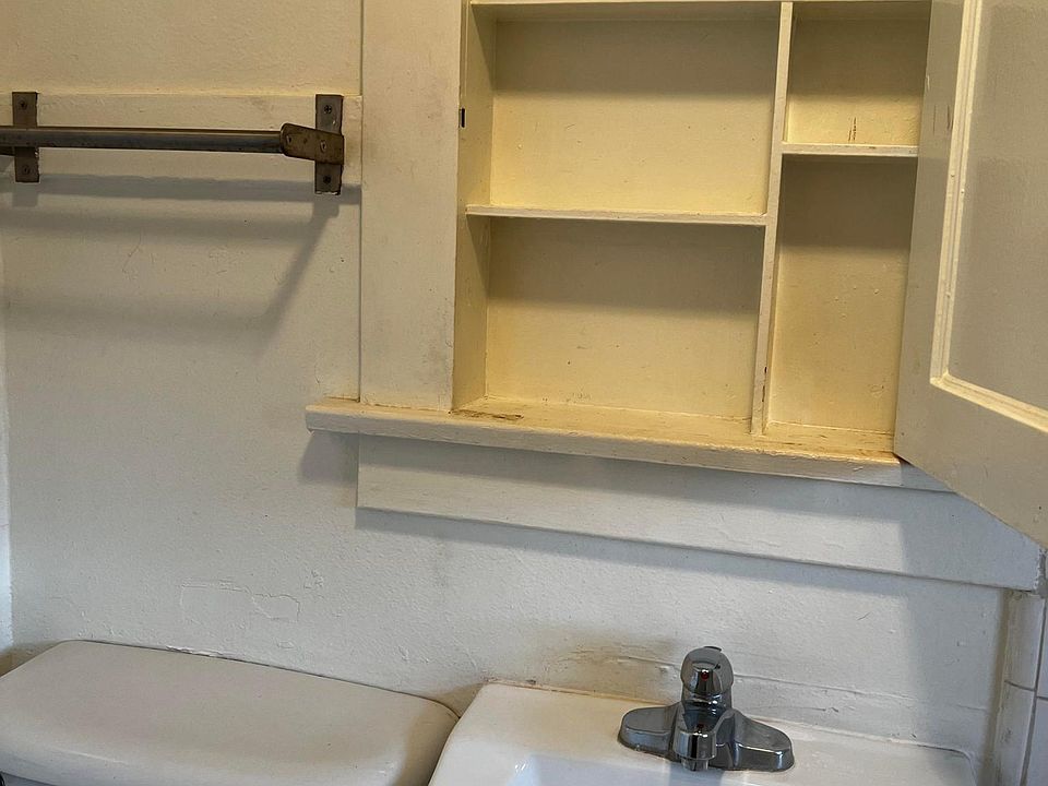1st image of 203 Belmont Ave APT 1