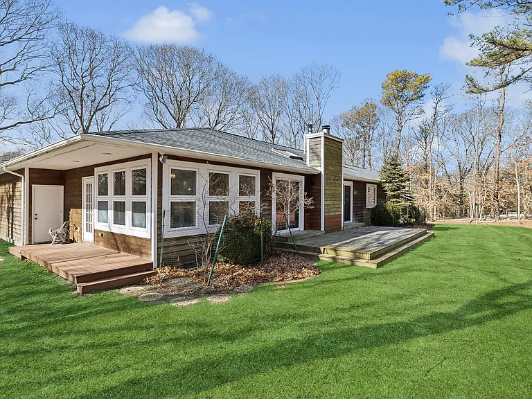 1 Woodview Way — Photo 24