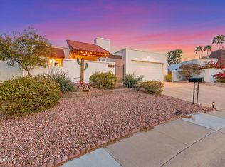 639 E Calavar Rd, Phoenix, AZ 85022