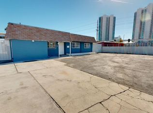 2411 Santa Clara Dr, Las Vegas, NV 89104