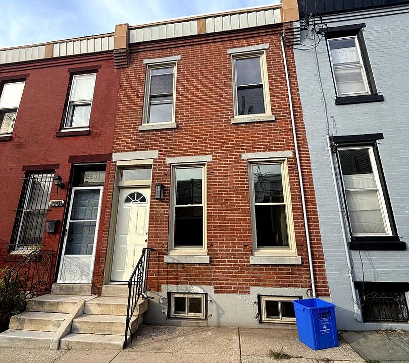 2nd image of 2929 W Harper St