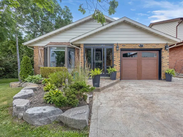 34 Elmvale Ct, Haldimand County, ON N0A 1S0