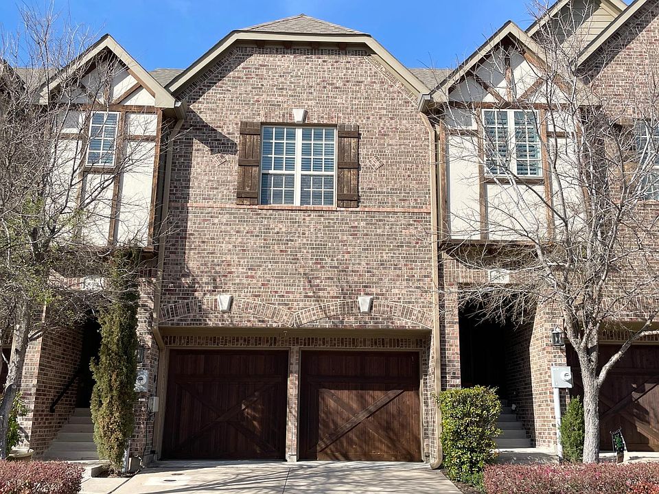 1st image of 579 Hampshire Dr