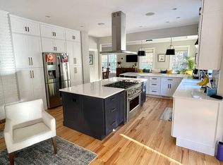 9 Alexander Dr, East Lyme, CT 06333