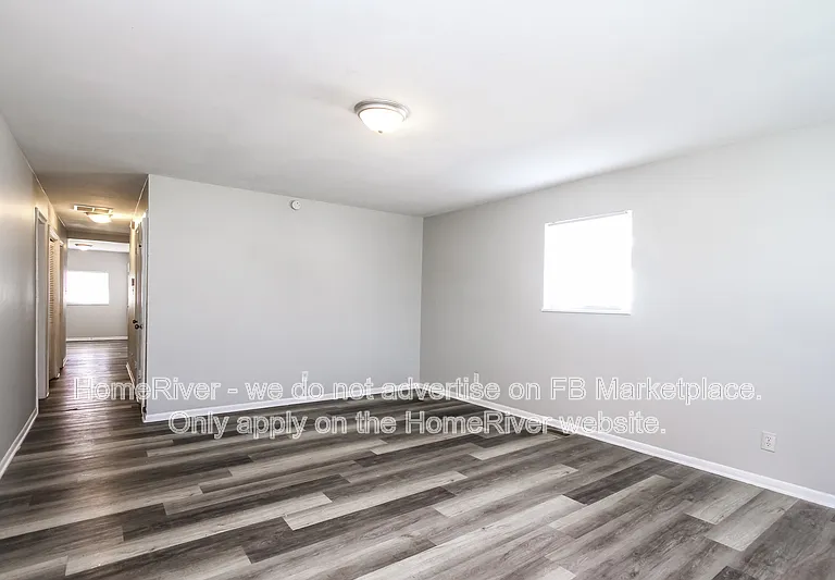2806 Dietz St — Photo 3