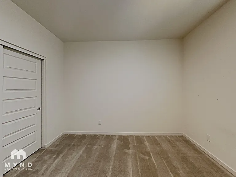565 W Tallula Trl — Photo 10