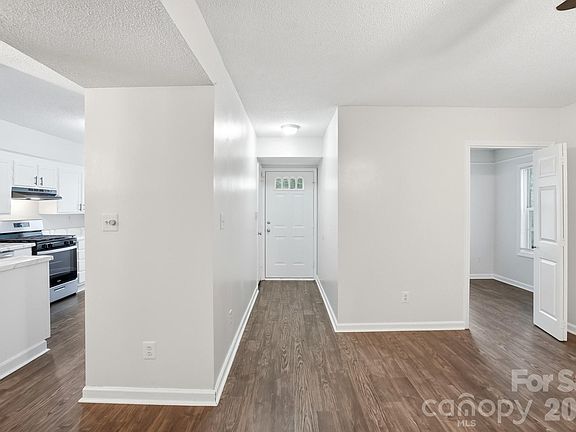 5th image of 6043 Green Forest Dr