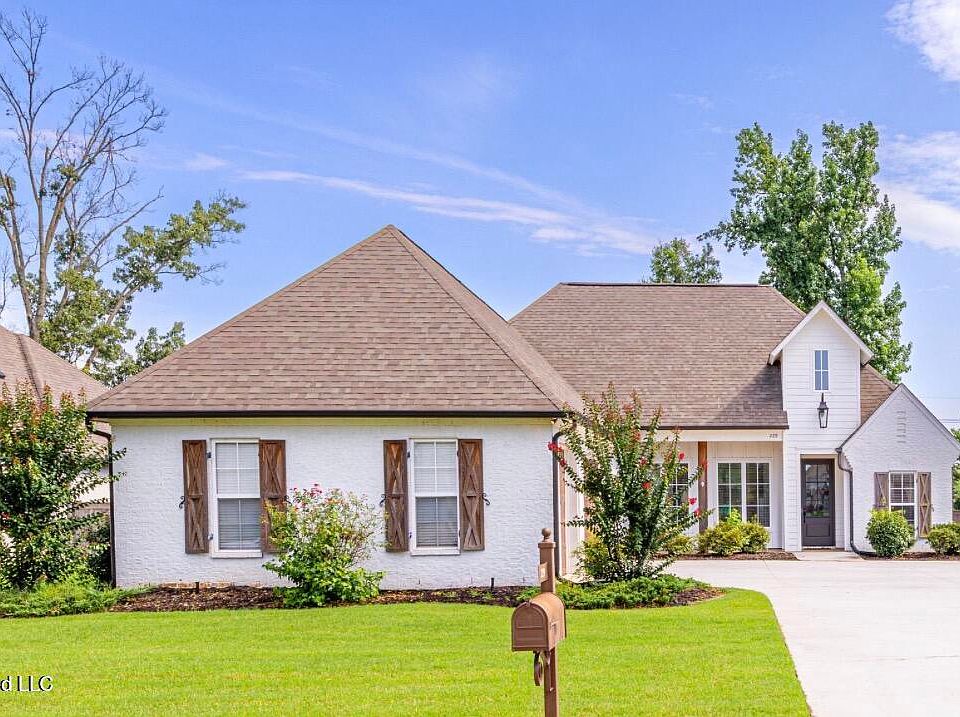 1st image of 229 Stone Creek Dr