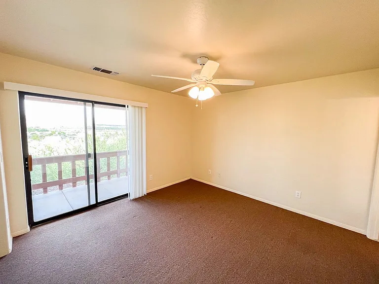 330 S Arnold Ter #B — Photo 12