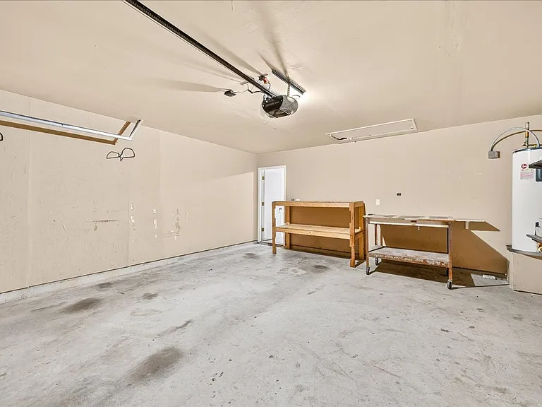 3810 Los Arroyos — Photo 37