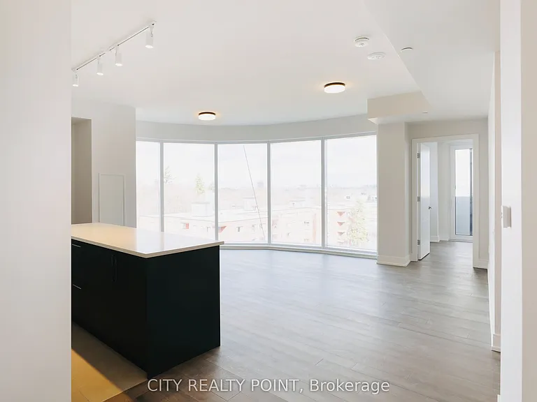 2525 Bathurst St #707 — Photo 3
