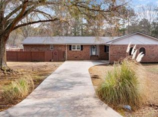 305 Greenview Ct, Cedartown, GA 30125