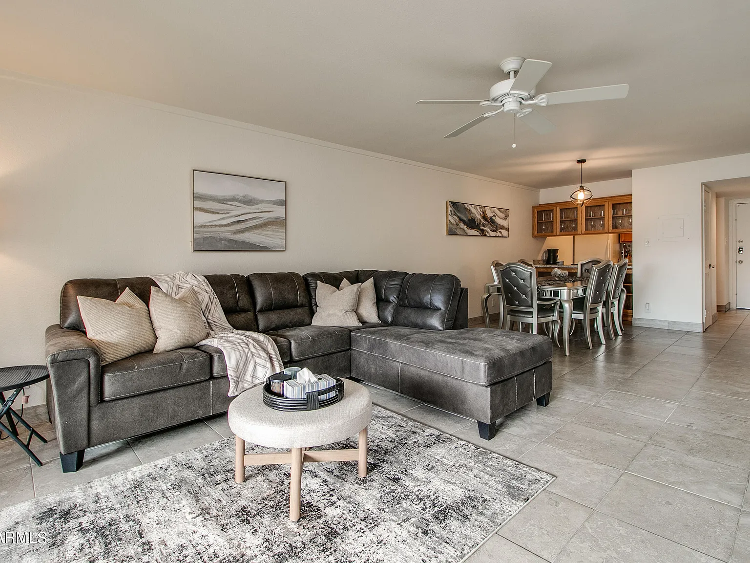 2 bed, 2.0 bath, 1140 sqft, $2,700 — Photo 3