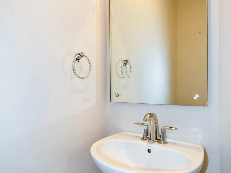 16301 Columbus Ave — Photo 19