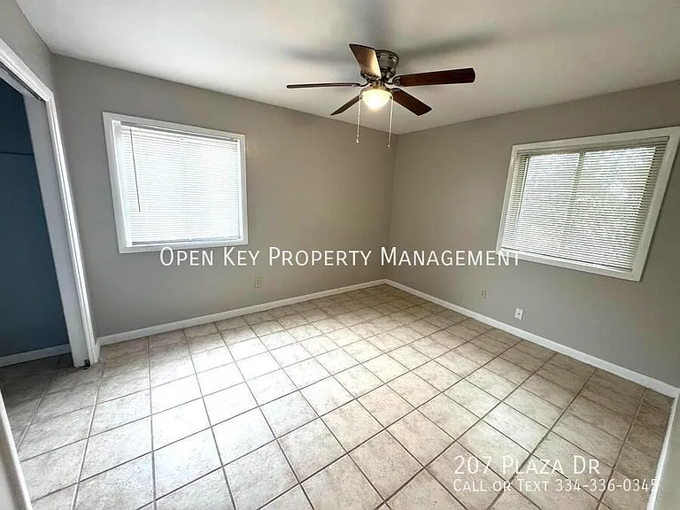 207 Plaza Dr — Photo 7