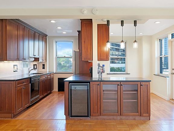 5th image of 1450 Palisade Ave APT 3I