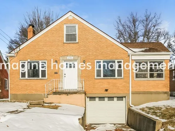 2750 Byrneside Dr, Cincinnati, OH 45239