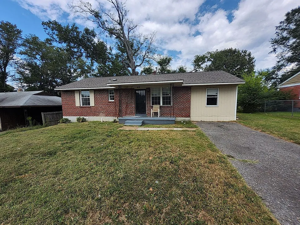 4628 Windward Dr
