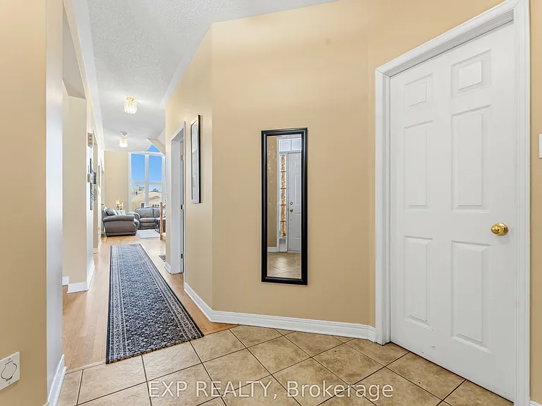 118 Finn Ct — Photo 2