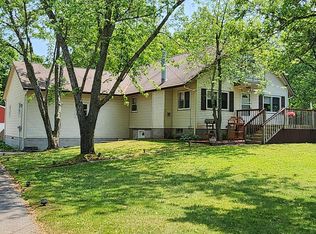 4724 S Sheridan Dr, Muskegon, MI 49444