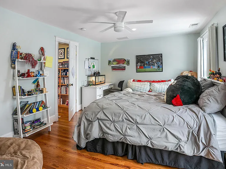 2800 Greenvale St — Photo 45