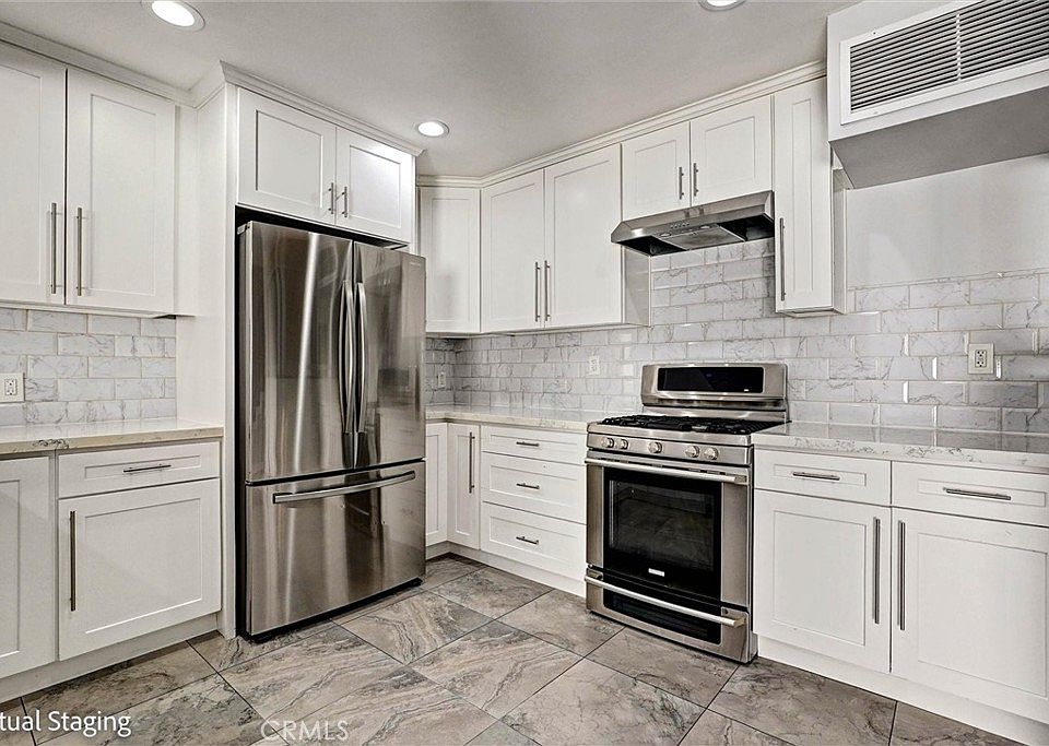 1st image of 7924 Woodman Ave Unit 22