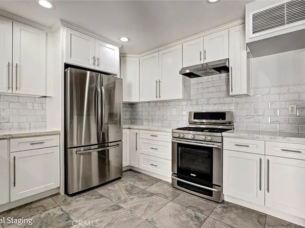 7924 Woodman Ave Unit 22, Panorama City, CA 91402