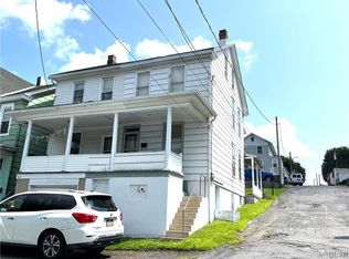 413 N Elizabeth St, Tamaqua, PA 18252