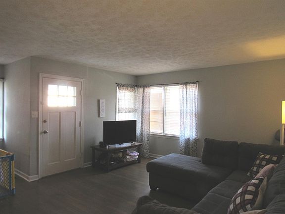 4th image of 207 Bellevue Dr