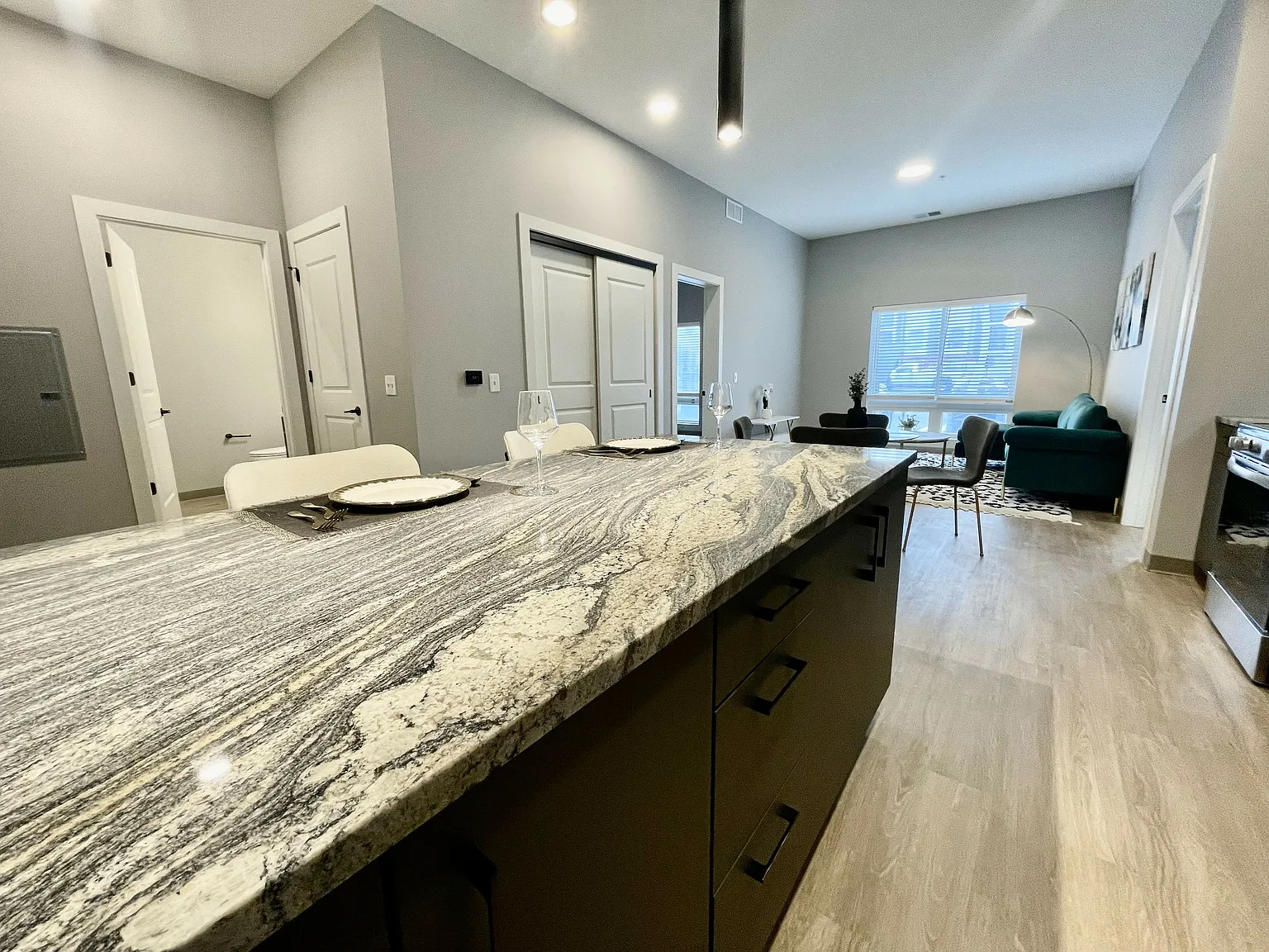 The Abbey Townhomes and Flats — Photo 3