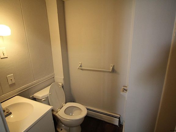 5th image of 1 Glen Ave