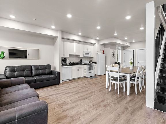 2nd image of 713 16th St NE #2