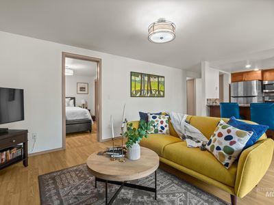 1420 W Camel Back Ln APT B104, Boise, ID, 83702