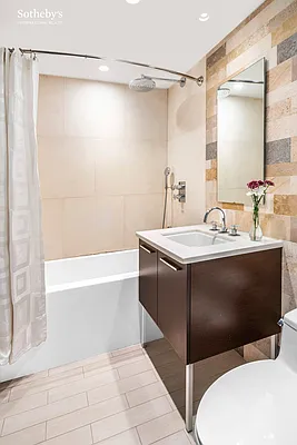 Sold by Sotheby's International Realty | media 5