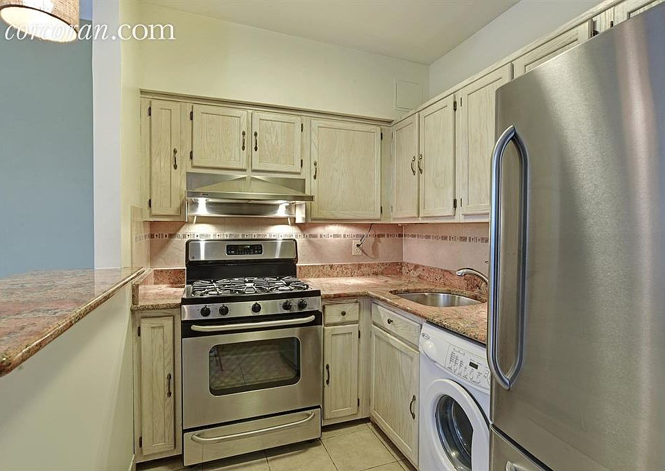 1st image of 424 Cumberland St #3