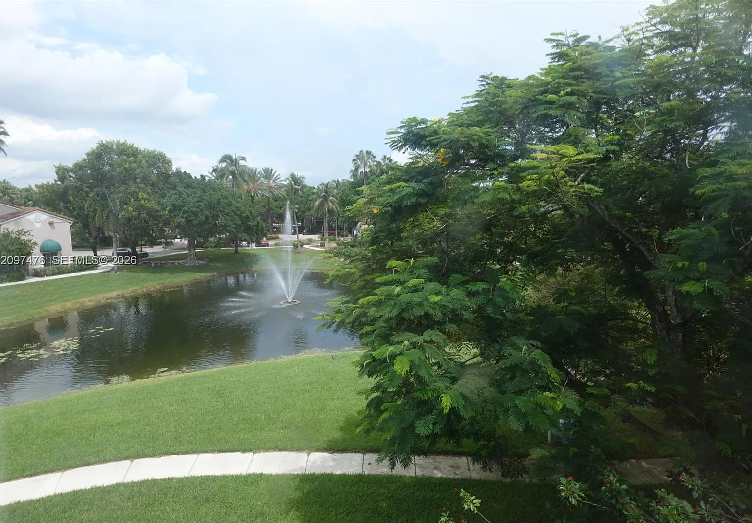 St Andrews Condo — Photo 1