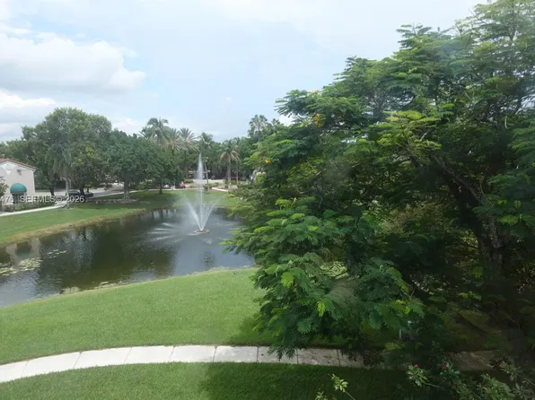 12136 Saint Andrews Pl APT 304, Miramar, FL 33025