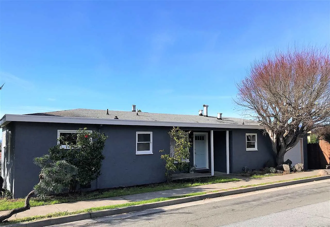 1625 Navellier St photo 1