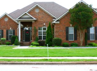 125 Tall Sky Ln, Huntsville, AL 35806