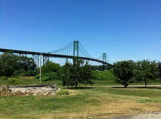 760 Bristol Ferry Rd APT 1, Portsmouth, RI 02871