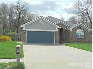 1433 Independence Ct, Leavenworth, KS 66048