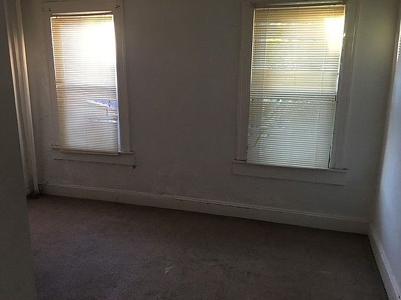 3rd image of 2200 Kirk Ave