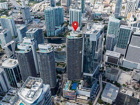 3rd image of 801 S Miami Ave Unit 4405