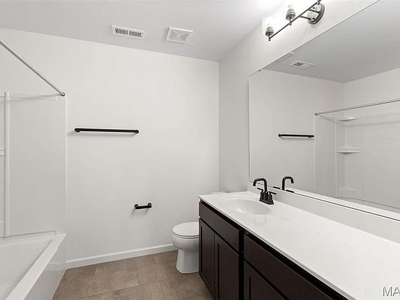 5th image of 348 Butterfly Garden Ln