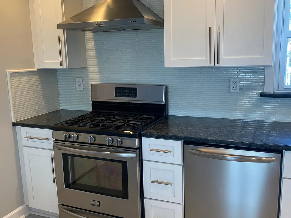 109 Clark St #1