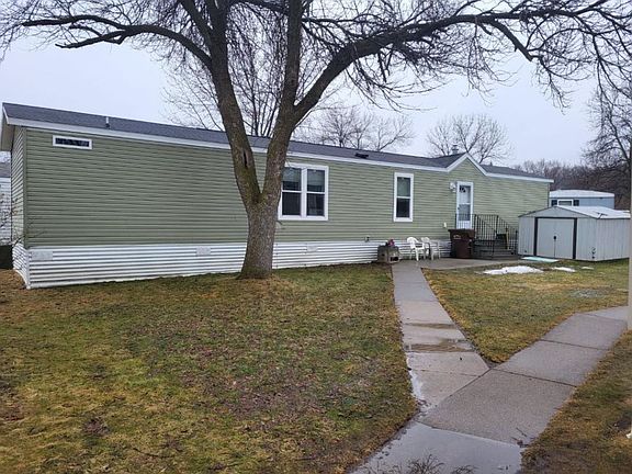 2nd image of 211 Canal #187