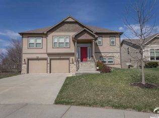 4136 Doolittle Dr, Lawrence, KS 66049
