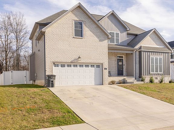 4th image of 237 Sherlock Dr