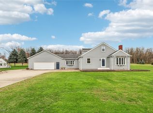 45375 N Ridge Rd, Amherst, OH 44001